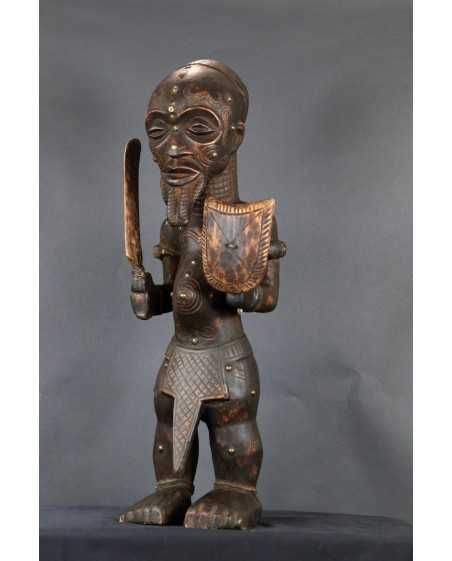 Postać wodza. Luluwa. Drewno. Kongo. XX wiek.