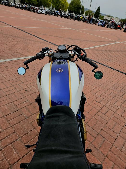 Yamaha xjr 1200 custom