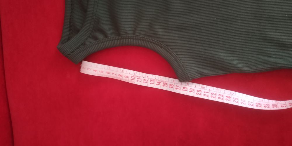 Майка летняя в рубчик бутылочного цвета