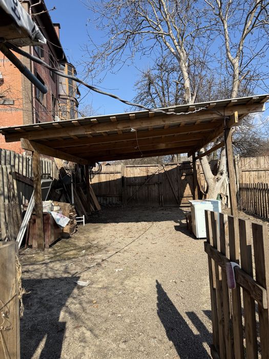 Продаж  частини будинку в центрі міста