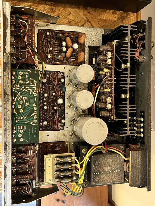 Amplificador Marantz 1060
