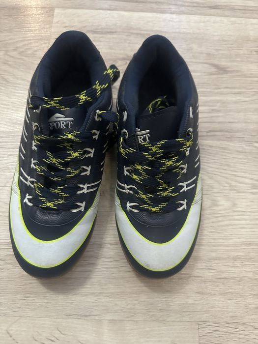 Buty halówki chłopięce