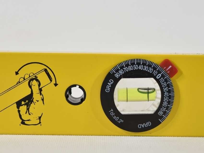 Nível com Apontador - Parkside Laser 670