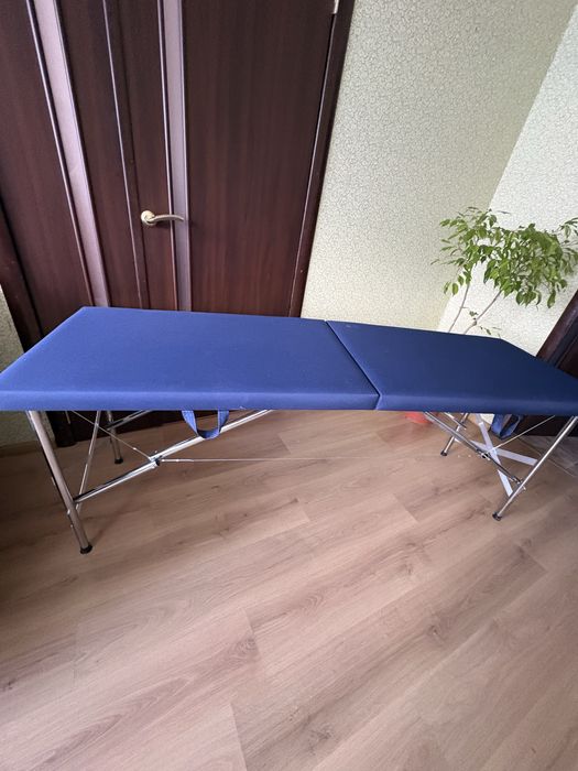 Кушетка для массажа або косметичних процедур
