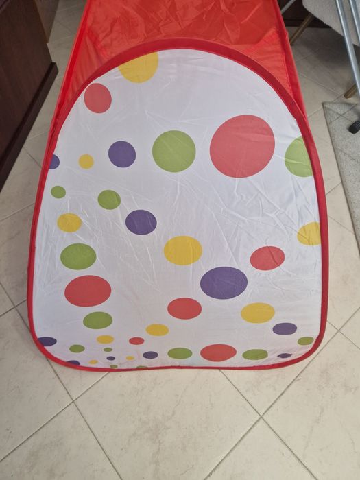 Tenda brincar com bolas