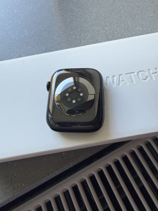 UŻYWANY Apple Watch 9 GPS + Cellular 45mm