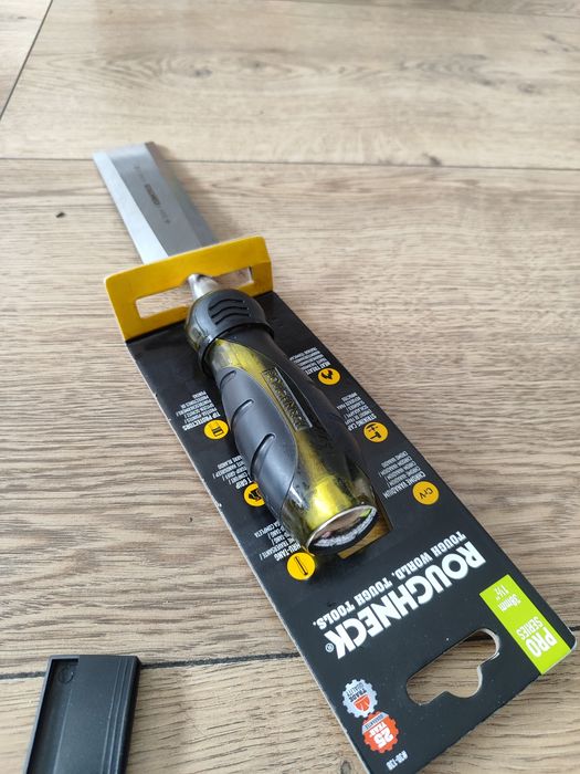 Profesjonalne dłuto Roughneck 38mm, nowe.

Wystawiam FV 23%.