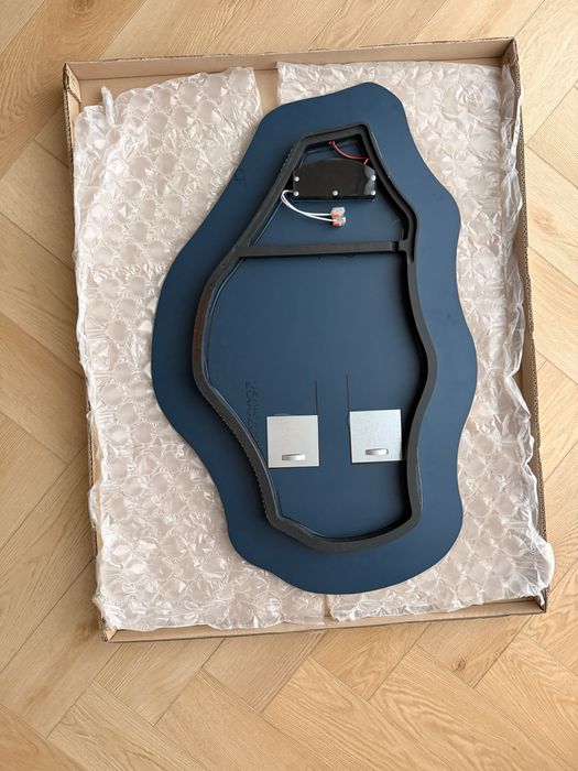 Lustro LED nieregularne 51,5x80 | NOWE | COB