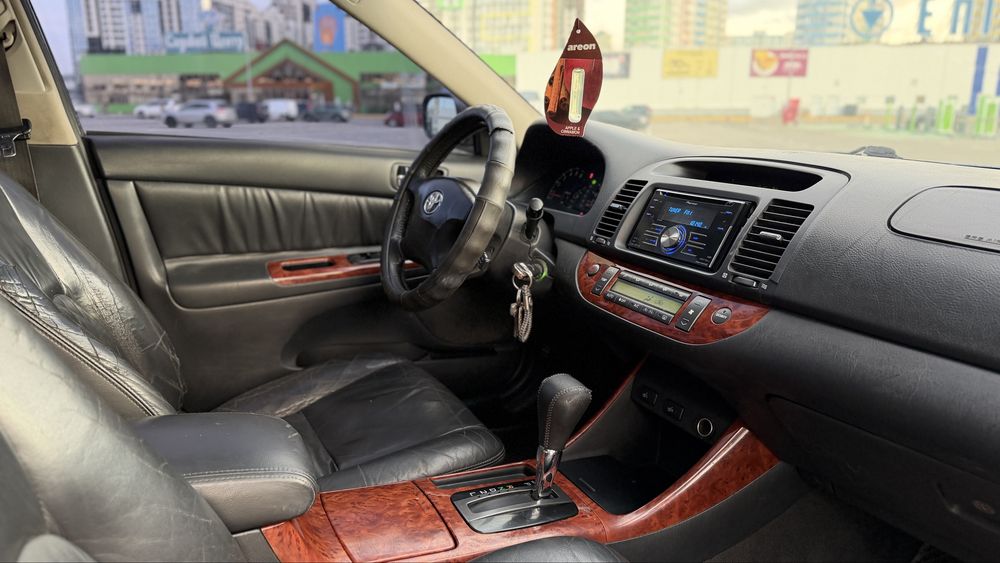 Toyota Camry 2.4 Автомат газ евро 4 один хозяин