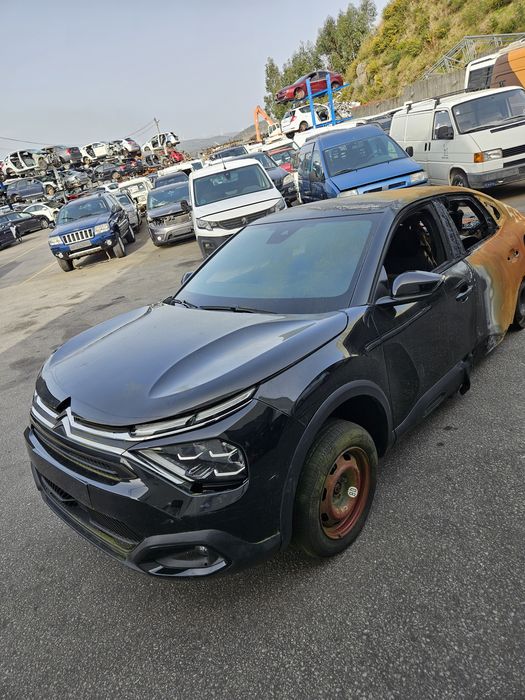 Citroën C4 X 1.2 THP de 2023 para peças