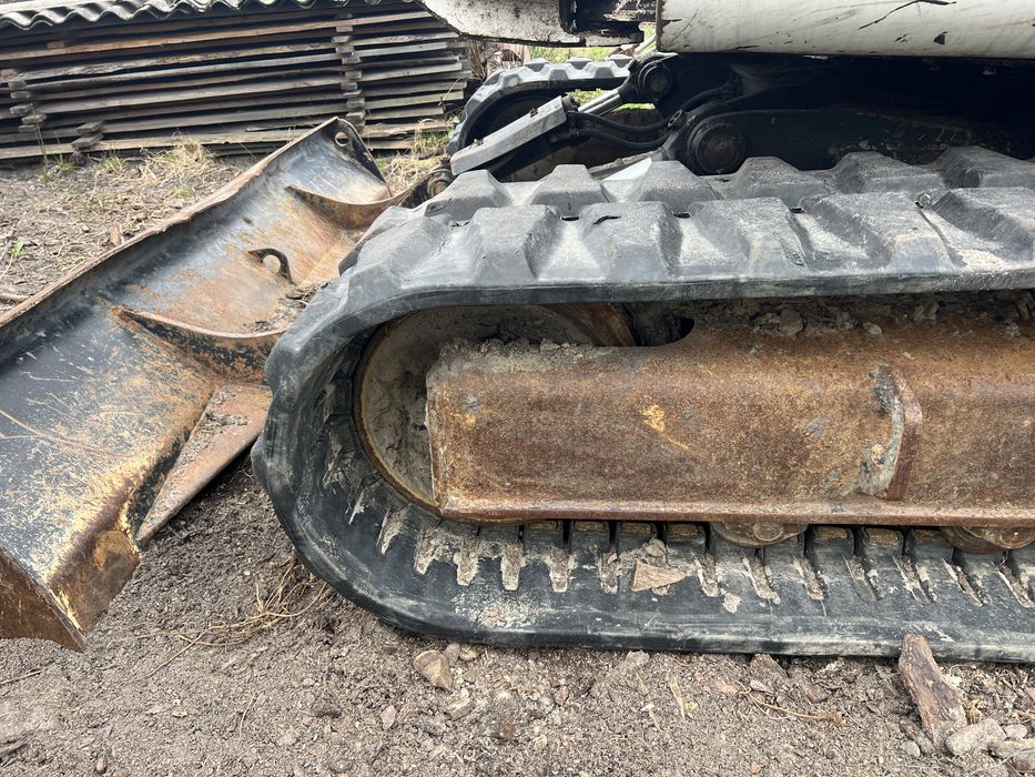 Мініекскаватор BOBCAT 442   7.5 тон