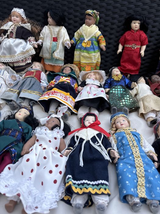 Coleção de bonecas de todo o mundo