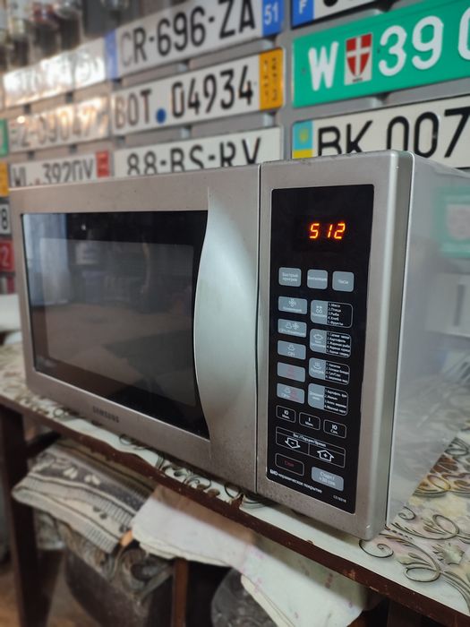 Samsung с конвекцией и грилем CE1031R