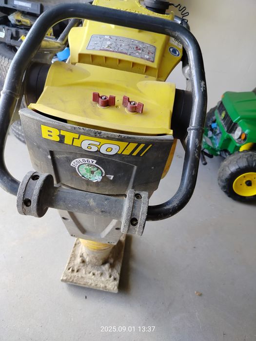 Sprzedam - Skoczek bomag bt60