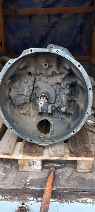 Коробка zf 16 s181