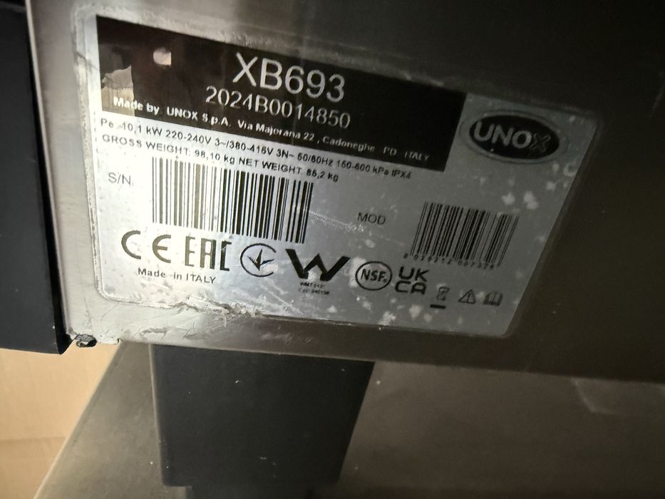 Sprzedam piec konwekcyjno-parowy UNOX XB693 + podstawa