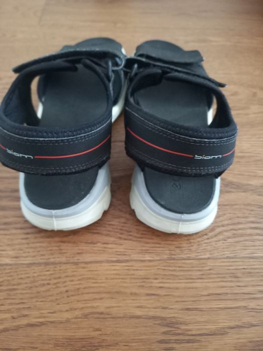 Сандалии унисекс р. 38 Ecco оригинал