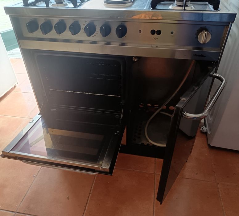 Fogão inox 4 bocas gás e 2 eletricas Tróia