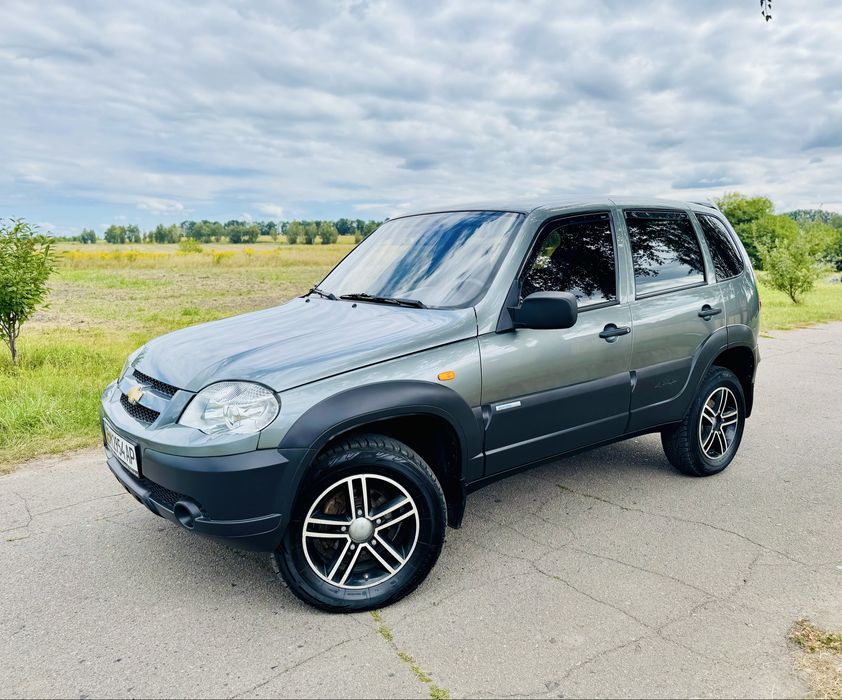 Chevrolet Niva 1.7 GLS 4x4 Bertone Edition 2011р