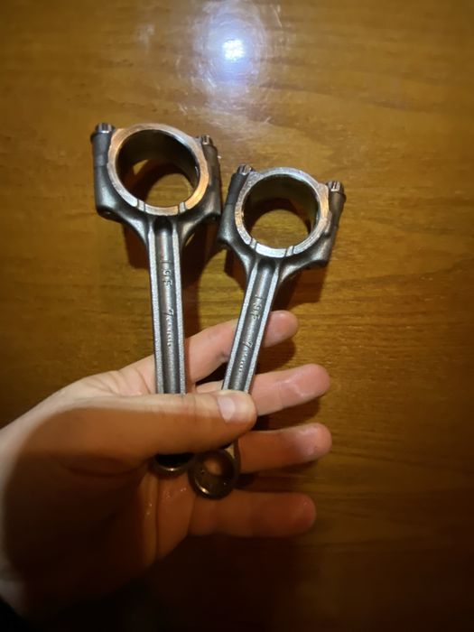 Suzuki gladius 400 шатуни