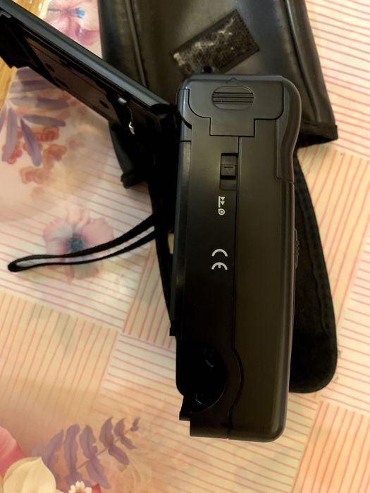 Фотоапарат BF - 100