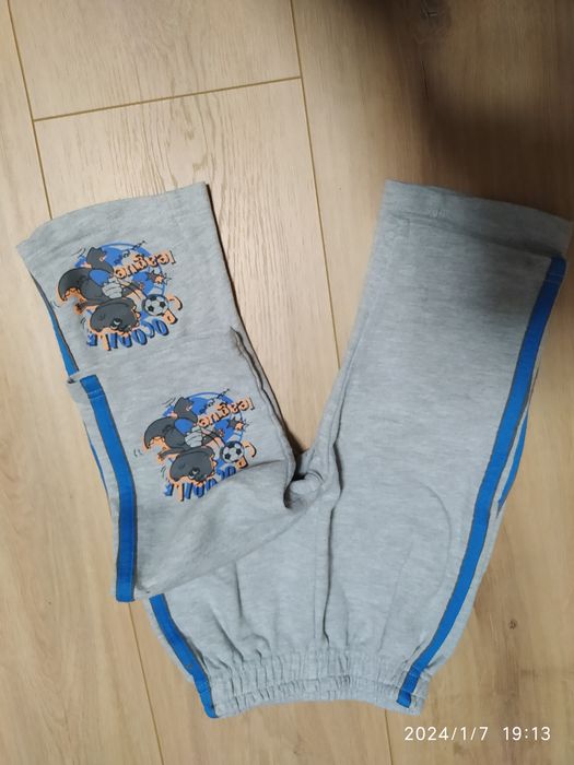 Spodnie dresowe chłopięce bliźniaki r. 74 i 80