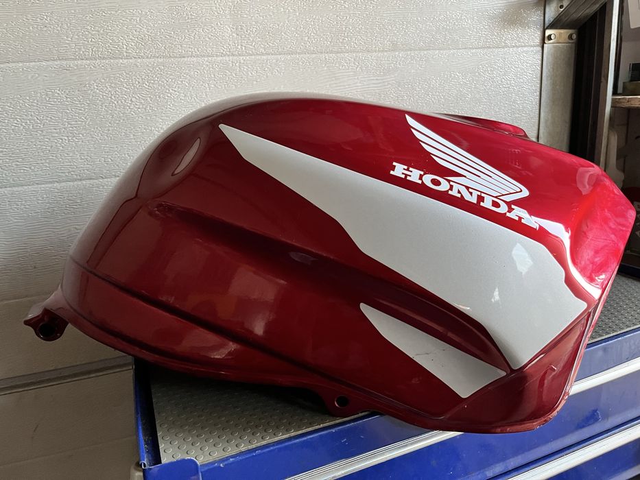 Zbiornik honda cbr 1000 sc24