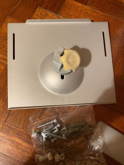Suporte de parede para televisor