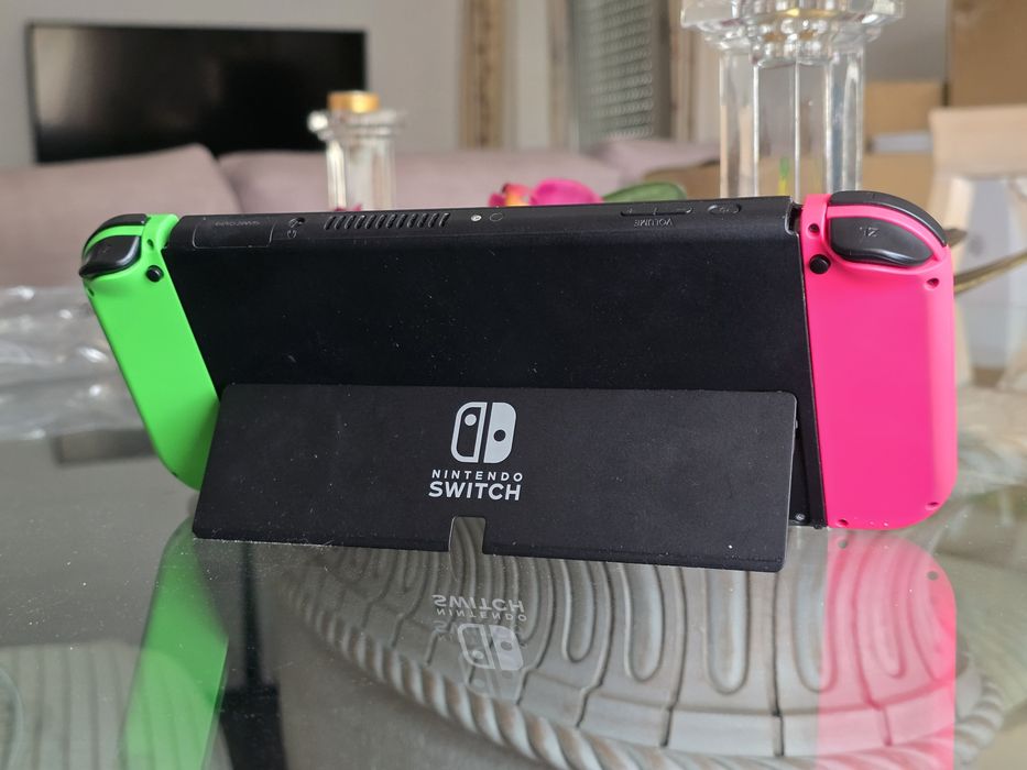 Nintendo Switch OLED + todos os extras
