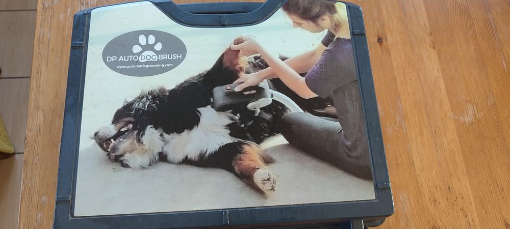 Elektryczna szczotka dla psa autodog brush