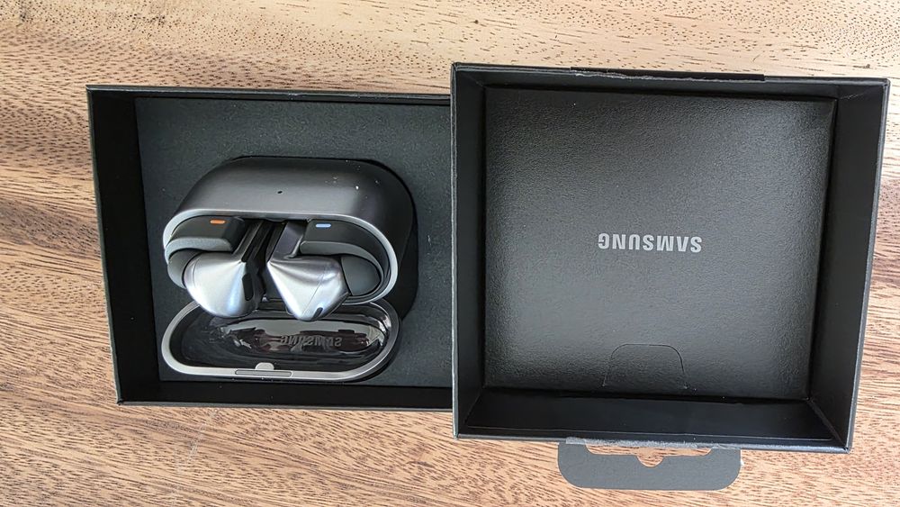 Słuchawki bezprzewodowe Samsung  Buds3 Pro srebrne SM-R630NZAAEUE Nowe