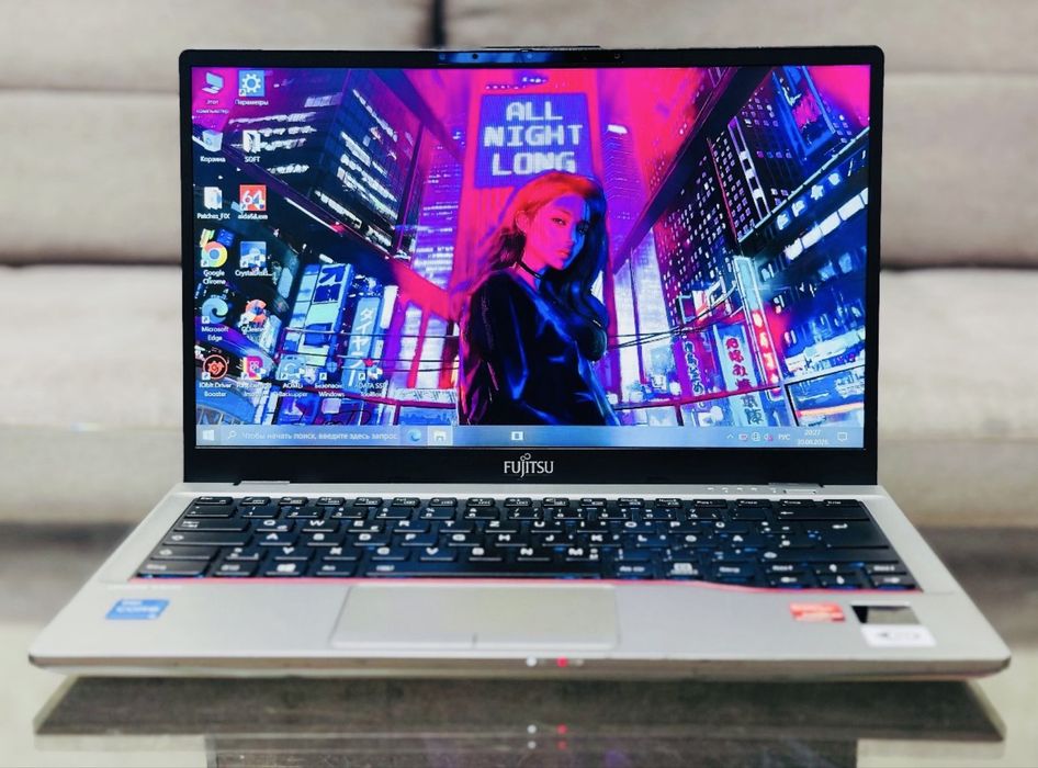 Fujitsu U7411/FHD/IPS/i5-1135G7/4.2 GHz/8 ГБ/SSD 256/Iris Xe Graphics