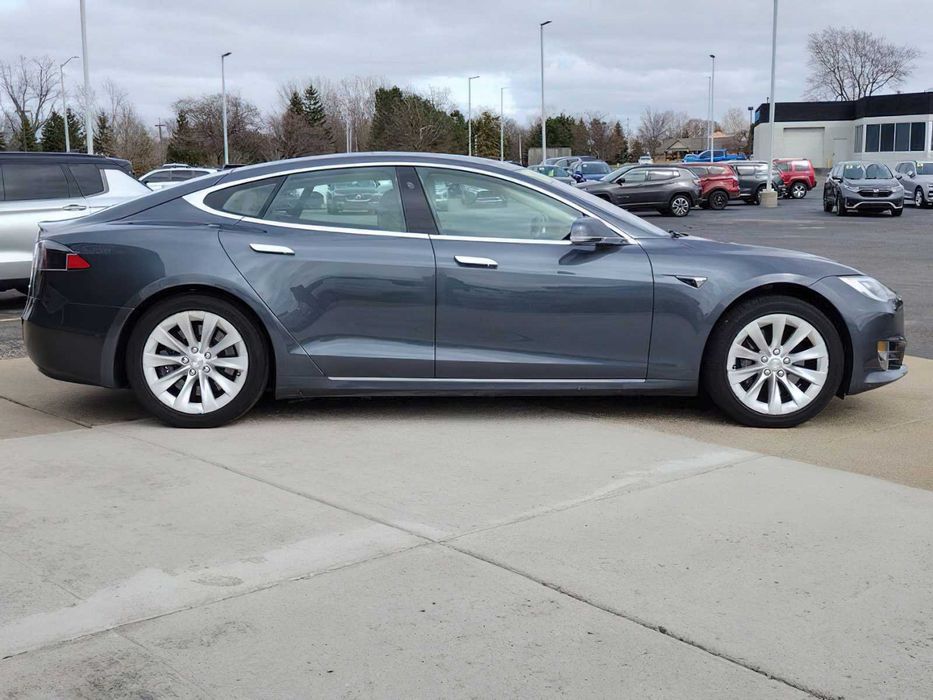 Tesla Model S 100D      2017
