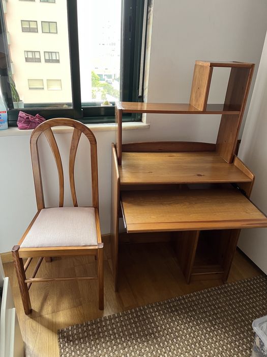 secretaria e cadeira