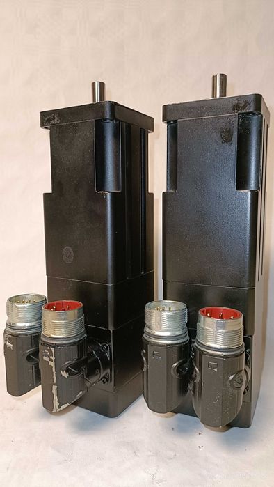 2x serwomotor Allen-Bradley MPL-B1530U-VJ44AA - jak nowe