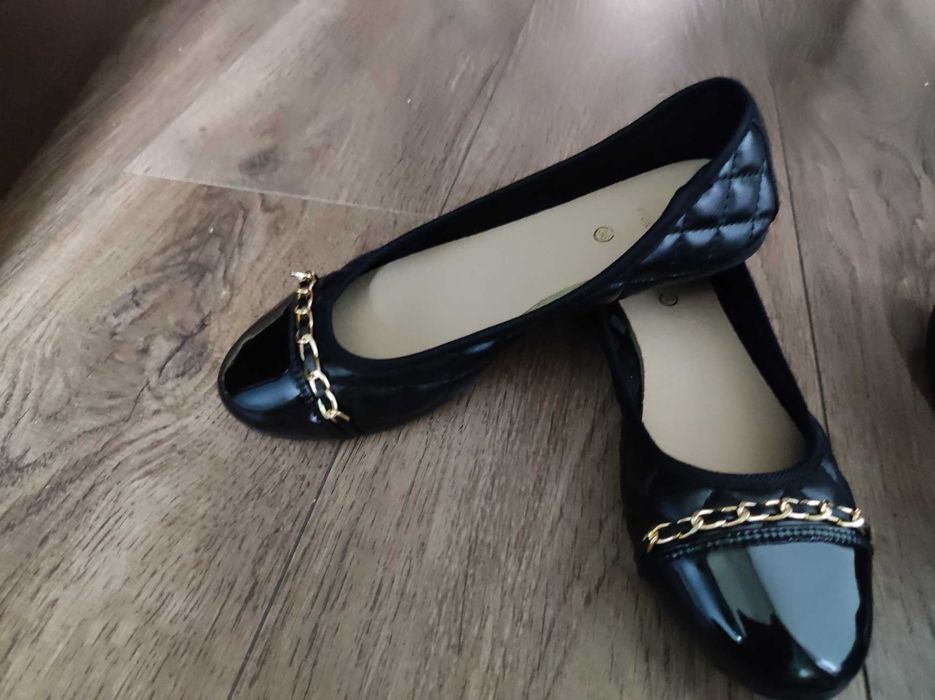 Lakierowane piękne  36