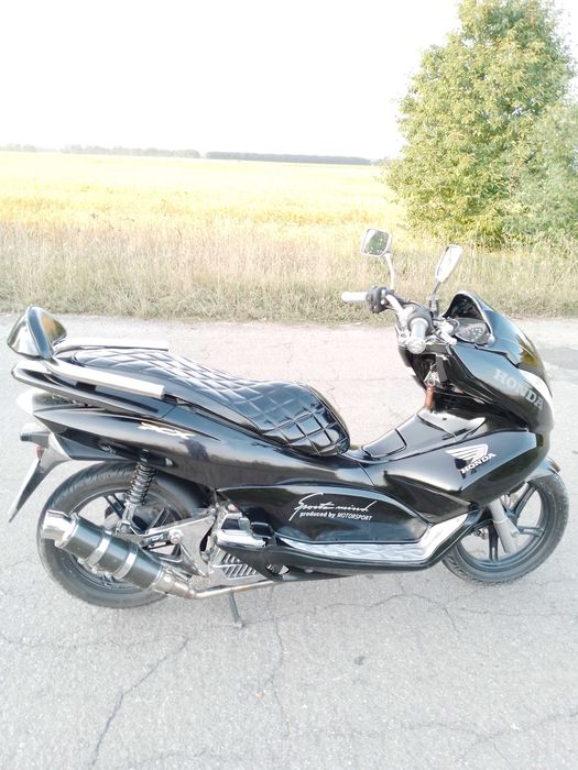 Максіскутер Honda pcx 125.