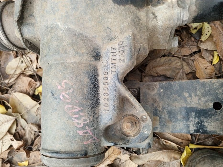 Передній міст л200