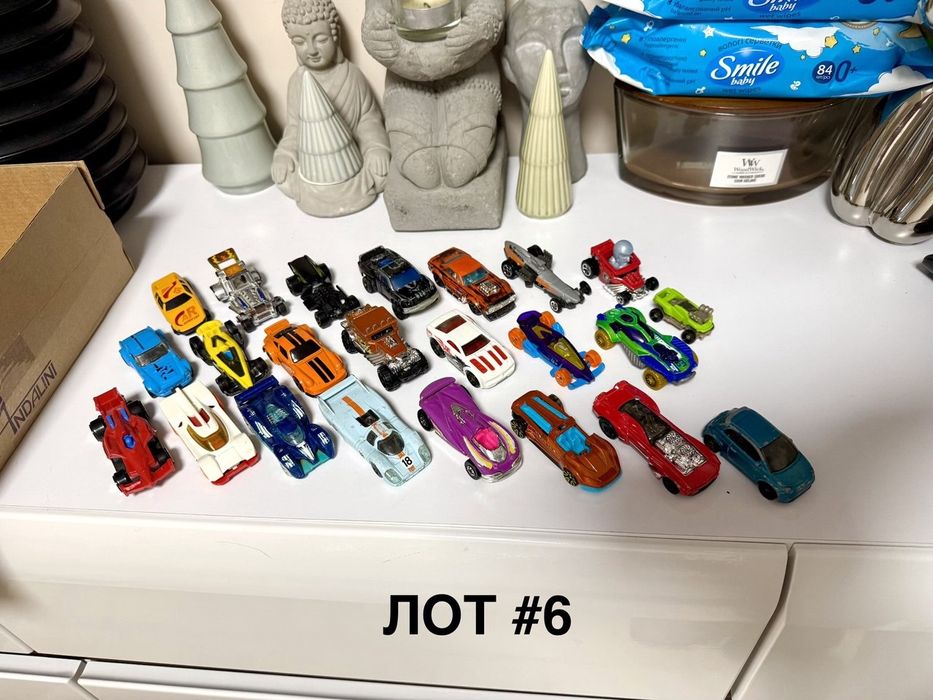Hot wheels машинки дешево - розпродаж
