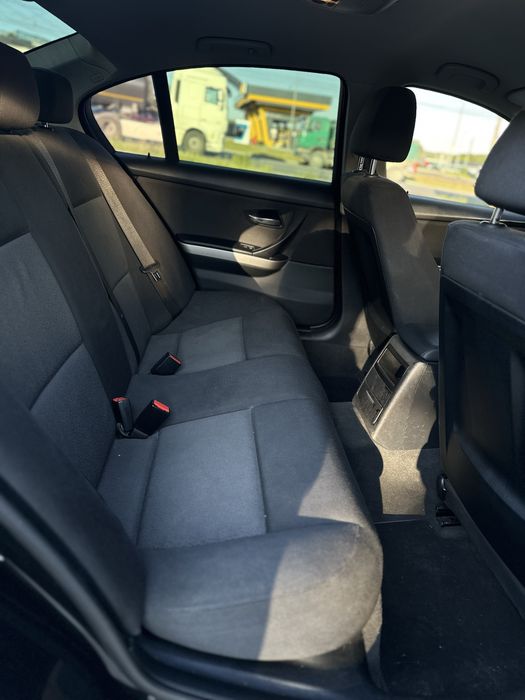 Продам bmw e90. 318.2.0
