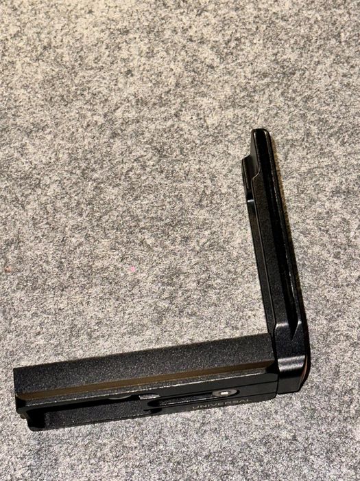 Universal L bracket Rollei