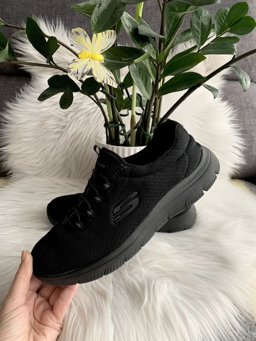 Skechers 39 czarne logo wsuwane