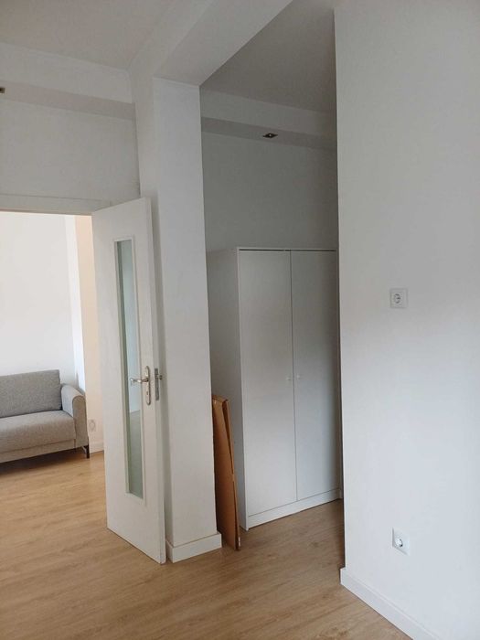 Aluguer de T0 Mobilado (30 m²) em R/C de Moradia | Quinta do Conde (Entrada em Dezembro)