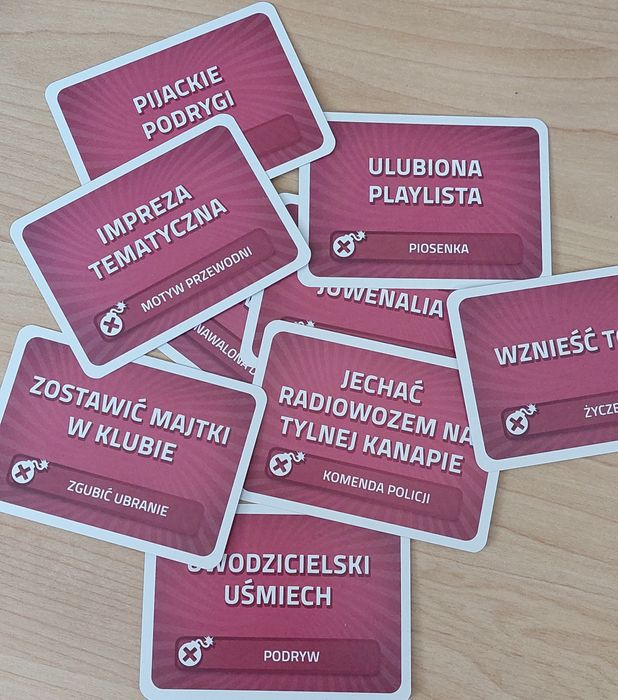 Gra karciana czółko