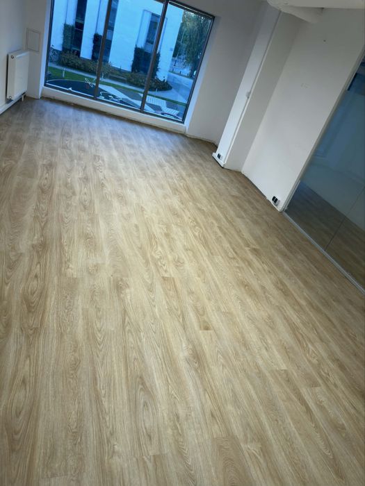 Panel LVT IVC roots 40 Laurel oak 22332