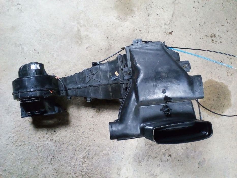 Корпус печки Фольксваген Пассат Б3/Б4