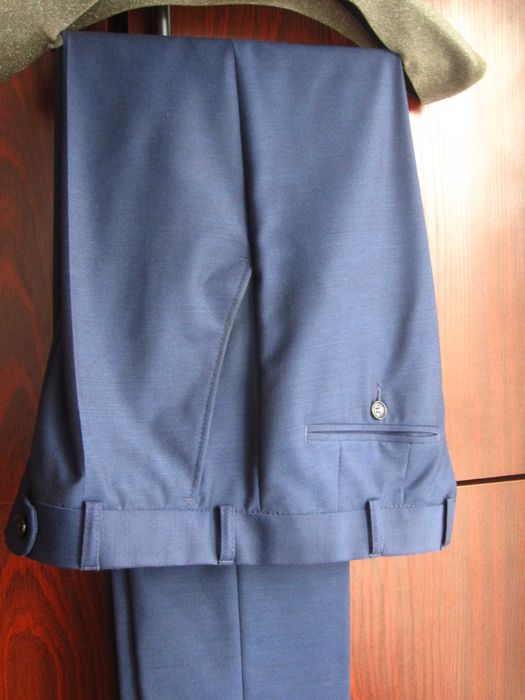 Młodzieżowy Garnitur firmy Recman granatowy