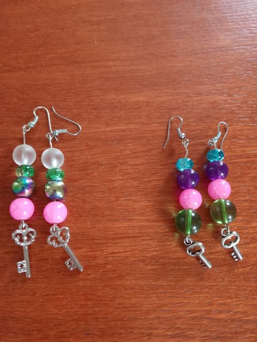 Kolczyki kolorowe - 6 par + magnesy