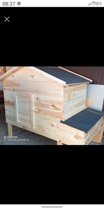 Kurnik  lub klatka dla jnnych zwierząt.