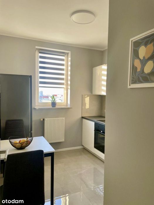 Dwa pokoje. Oddzielna kuchnia. Wygodne. Ciche. Jak nowe